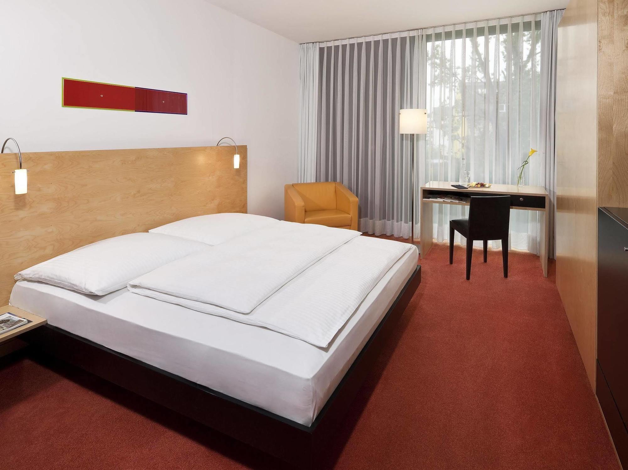 Innside By Melia Duesseldorf Seestern מראה חיצוני תמונה